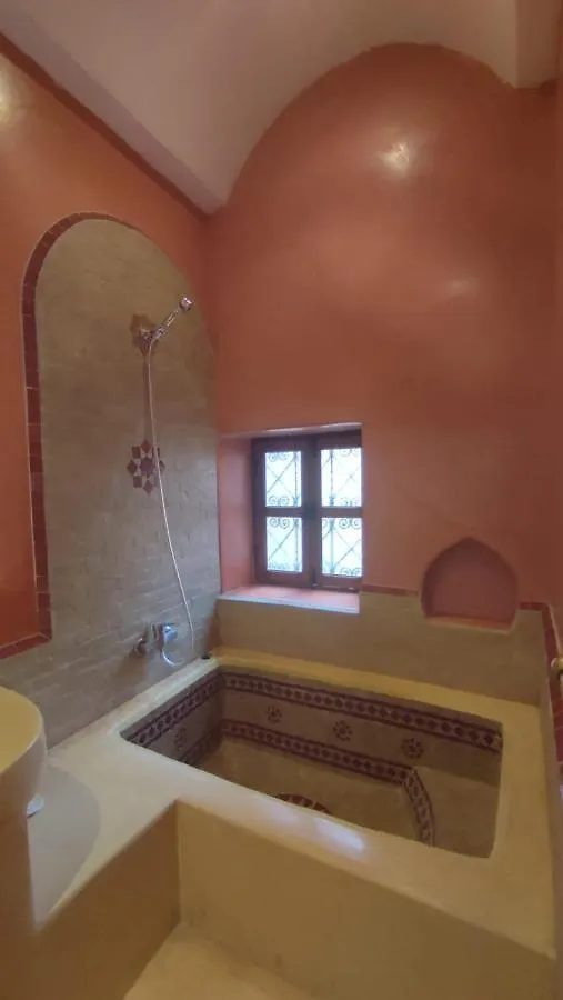 Riad Dar Naai Privatif 3 Chambres 6 Pers Place Jemma El Fna Marrakesh 0*,