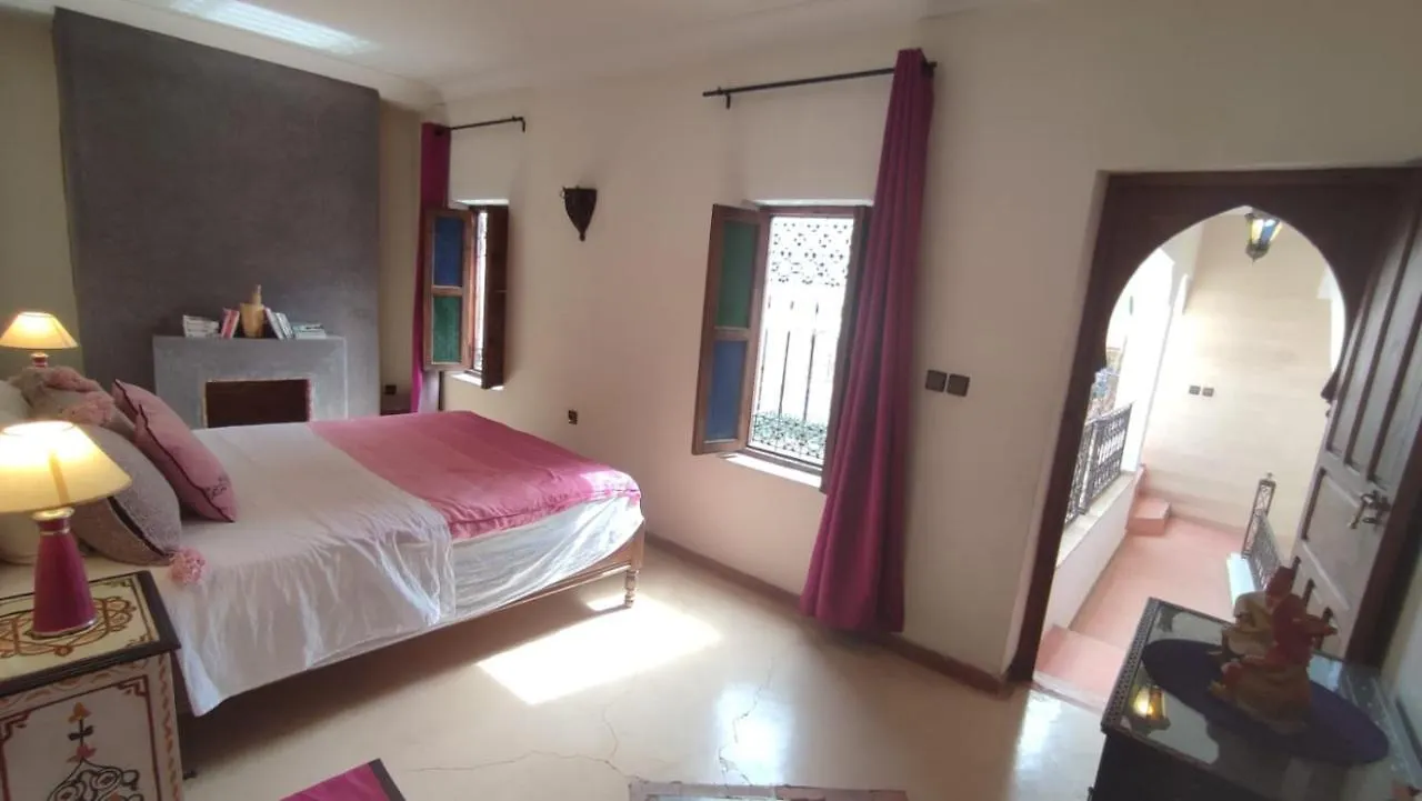 Riad Dar Naai Privatif 3 Chambres 6 Pers Place Jemma El Fna Marrakesh
