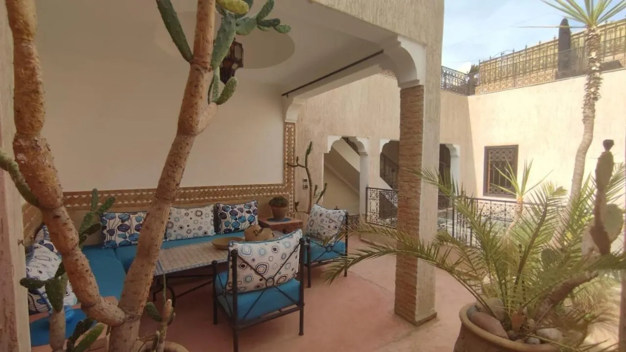 Riad Dar Naai Privatif 3 Chambres 6 Pers Place Jemma El Fna Marrakesh